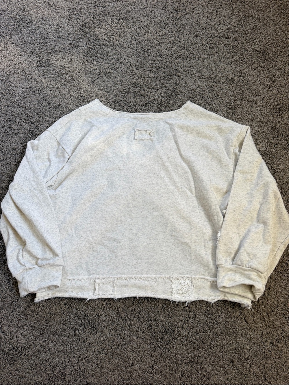POL Oatmeal Pullover - Picture 3 of 3